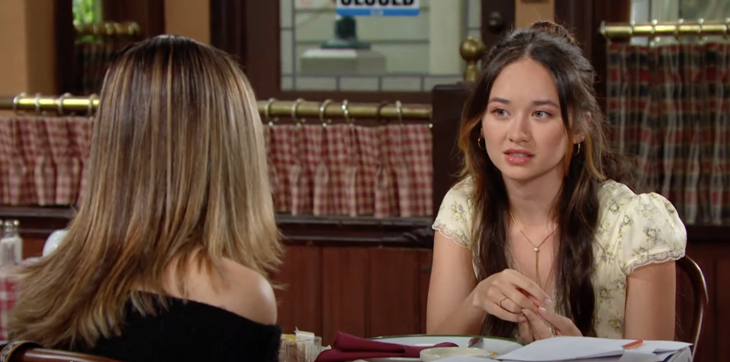 Days Of Our Lives: Holly Jonas (Ashley Puzemis) and Sophia (Madelyn Kientz)